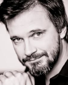 Léonard, Arnaud