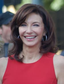 Steenburgen, Mary